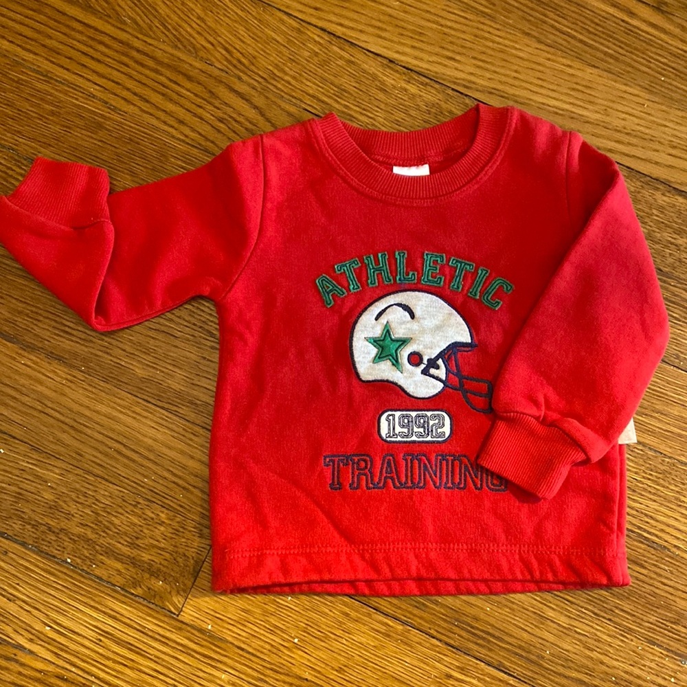 ((3 for 15$ Bundle)) Popsy life sweater 3-6 months Red